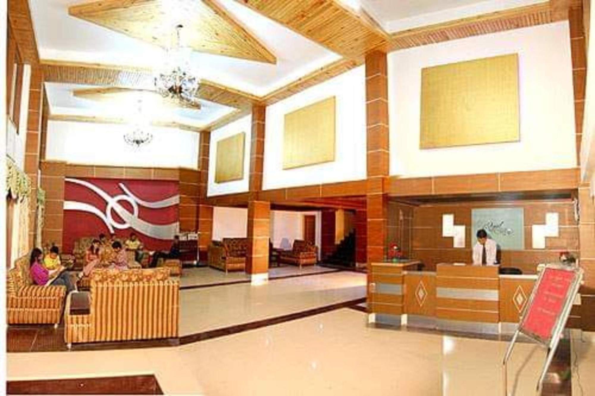 Hotel The Royal Grand, Manali à Jagatsukh Extérieur photo
